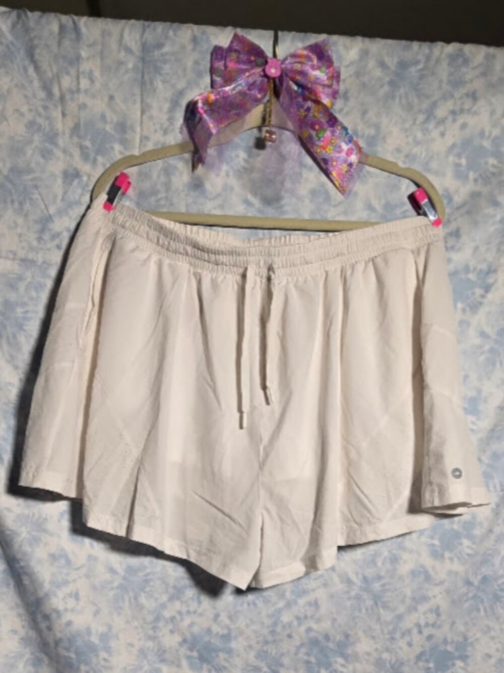 Avia Women's White Lightweight Running Shorts (Size XL 16–18)
